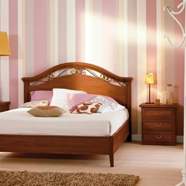Letto in legno con testiera Giglio di Villanova