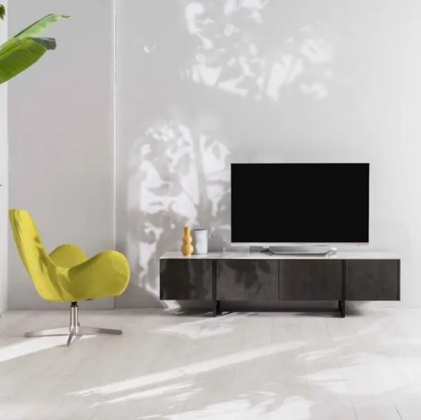 Mobile Porta Tv Alpha in MDF impiallacciato rovere con top in ceramica marmo calacatta di Stones